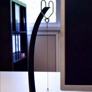 STRESS RELIEVER DESK SAND PENDULUM.